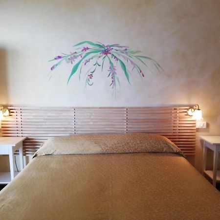 Albergo Villa Angela Тосколано-Мадерно Экстерьер фото