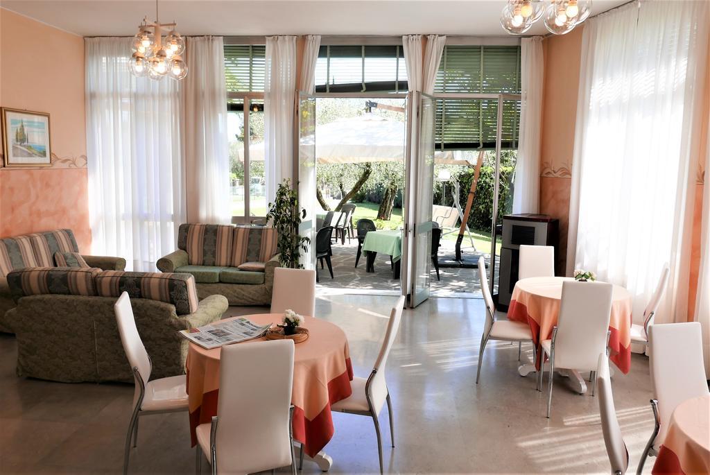 Albergo Villa Angela Тосколано-Мадерно Экстерьер фото